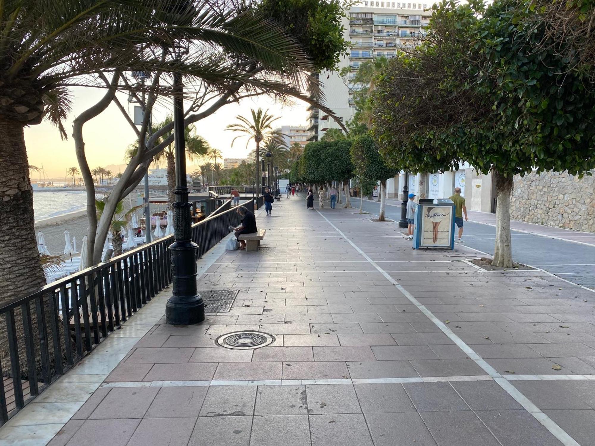 Dennilenni A Marbella Centro Apartment Екстериор снимка
